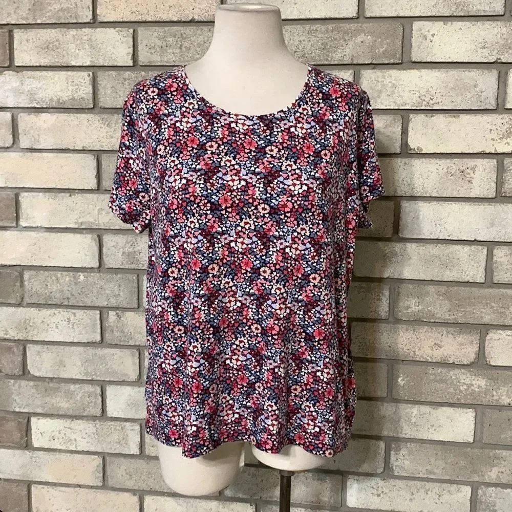 3for$20 shirt Xl runs a bit smaller towards large